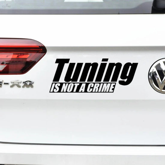 Sticker “Tuning Is Not A Crime” – Stile e Attitudine per la Tua Auto