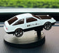 💨 Mini Drift Car da Cruscotto – L’Accessorio che Drifta con Stile! 😎🎉