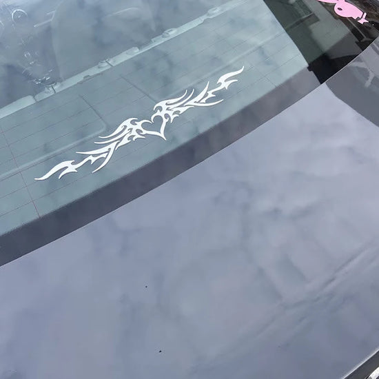 Sticker “Fire Heart Wings” – Passione e Stile che Volano Alto