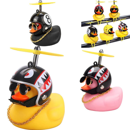 Paperelle da Parabrezza – Il Must Have per Guidare con Stile... e un Po’ di Quack! 🦆🤣