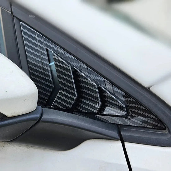 Copertura Laterale Finestrino Anteriore con Feritoia – VW Golf 7 / MK7 / MK7.5 (2013-2019)