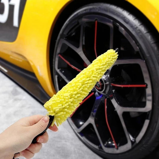 🧽✨ Spazzola Magica per Cerchioni – Pulizia Facile e Senza Sforzi! 🚗💦