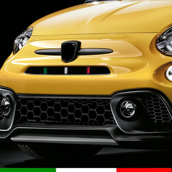 Adesivo in Vinile per Griglia Anteriore Fiat 500 Abarth (595/695) – Strisce Sportive Auto Waterproof