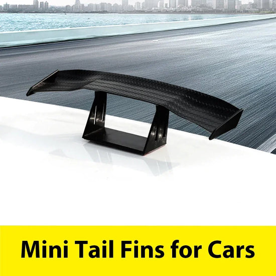 Mini Spoiler Universale – Perché Anche la Tua Auto Merita un Piccolo Booster Aereodinamico🚗💥