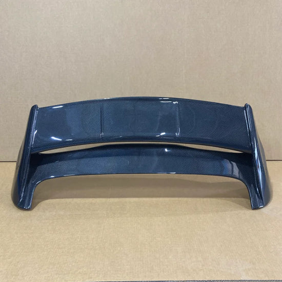 Spoiler Posteriore in Fibra di Carbonio RS Style per Ford Fiesta ST Facelift 2013-2017 – Cover Cofano Bagagliaio Aerodinamica Lucida